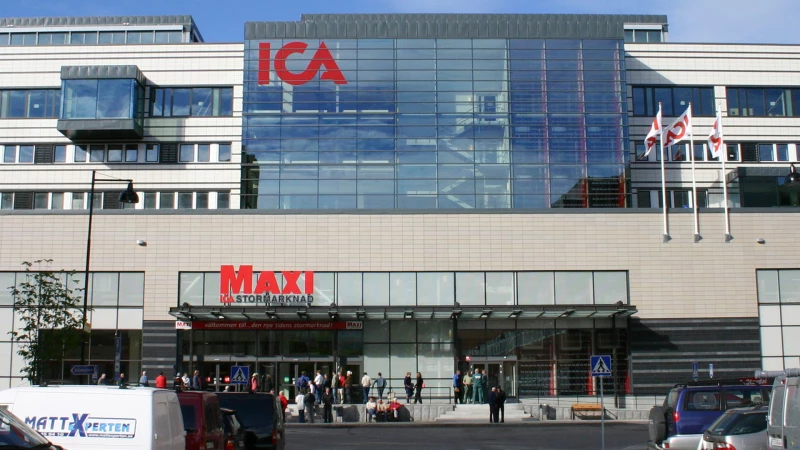 Ica Store Swegreen and Ica Maxi Solna Create Stockholm's Largest In-Store Farm ...